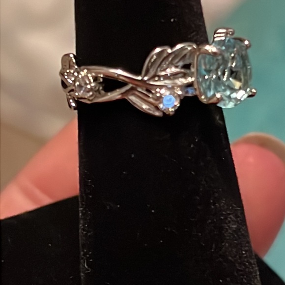 Sterling silver aquamarine ring. - Picture 4 of 8